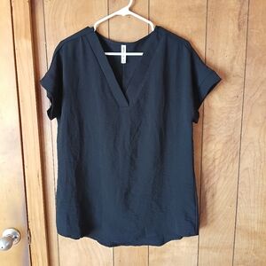 Zenana Black V-Neck Short Sleeve Blouse Top Size Small